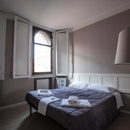 Affittacamere Myroom Palazzo Pepoli